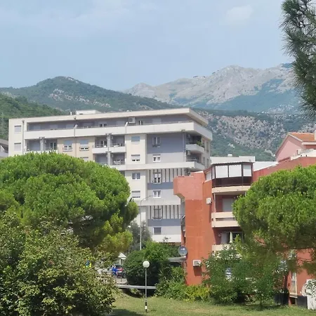 Orange Blues * Budva